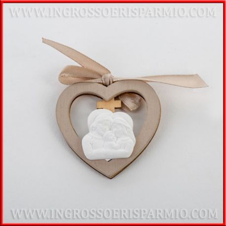 DECORAZIONI CUORE IN LEGNO CON GESSETTI SACRA FAMIGLIA FIOCCO SEGNAPOSTO NASCITA BATTESIMO CRESIMA COMUNIONE ICONE STOCK 