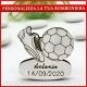 APPLICAZIONE IN LEGNO SCARPA CALCIO CON PALLONE E INCISIONE PER BOMBONIERE COMUNIONE COMPLEANNO MASCHIETTO