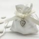 SACCHETTINI PER CONFETTI MATRIMONIO RASO BIANCO DECORATI CUORE CIONDOLO CONFETTATA ANNIVERSARIO FAI DA TE INGROSSO