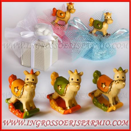 BOMBONIERE BATTESIMO CAVALLUCCIO A DONDOLO BIMBO BIMBA NOVITA' A BASSO PREZZO NASCITA COMPLEANNO
