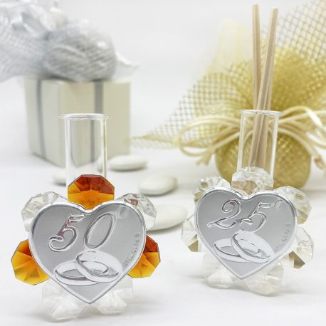 PROFUMATORE IN VETRO CON FIORE DI CRISTALLO E PLACCHETTA ARGENTATA CON SBALZO 25° O 50° BOMBONIERE ANNIVERSARIO