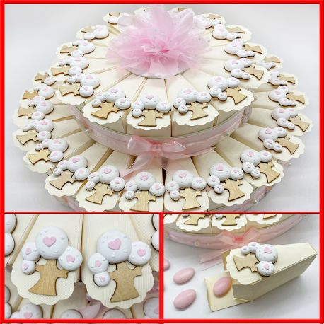 TORTA DI BOMBONIERE CON ALBERELLI IN LEGNO CON CHIOMA A GESSETTI CON CUORICINI ROSA PENSIERINI NASCITA FEMMINUCCIA
