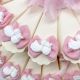 TORTA DI BOMBONIERE CON FIOCCHETTI ROSA E GESSO CICOGNA CON FAGOTTO BOMBONIERE NASCITA ORIGINALI BIMBA