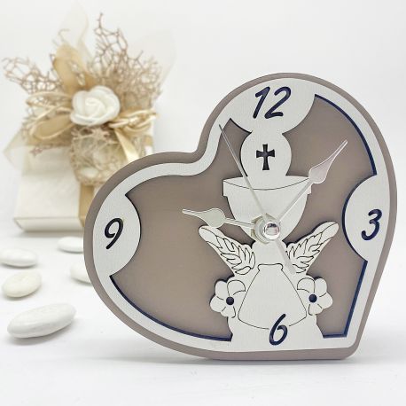 OROLOGIO A FORMA DI CUORE IN LEGNO CON SIMBOLI DELLA COMUNIONE BOMBONIERE ONLINE 2023 