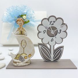 OROLOGIO DA TAVOLO FIORE IN LEGNO CON BAMBINO IN PREGHIERA BOMBONIERE COMUNIONE MASCHIETTO 2023