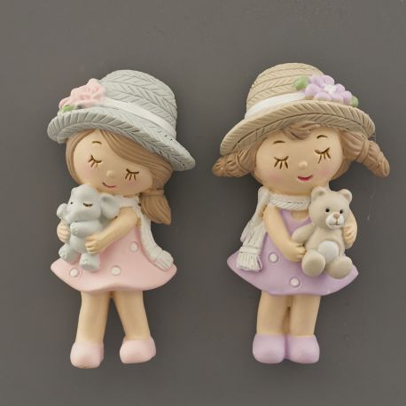 MAGNETI BAMBINE CON CAPPELLINO ROSA 2 MODELLI ASSORTITI PENSIERINI NASCITA BIMBA SEGNAPOSTO BATTESIMO