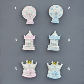 MAGNETI IN RESINA RUOTA PANORAMICA, GIOSTRINA E CORONA IN ROSA E CELESTE