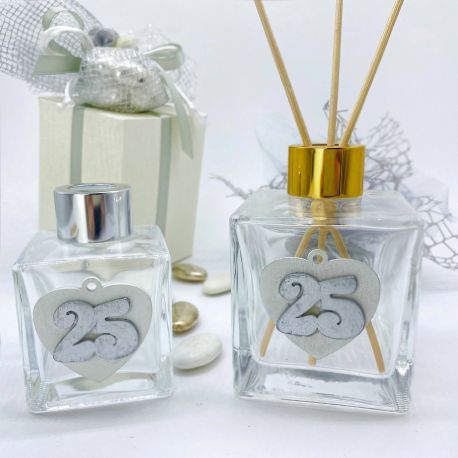 BOMBONIERA BOTTIGLIA PROFUMATORE CON APPLICAZIONE CUORE 25