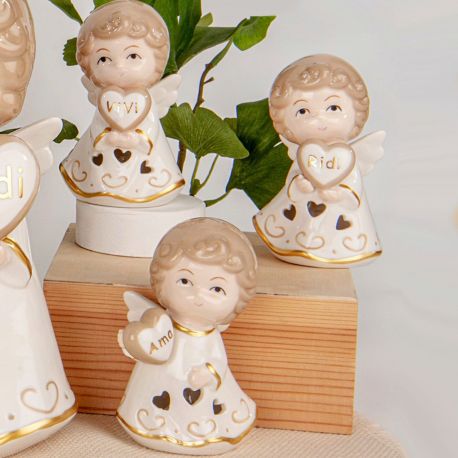 BOMBONIERA BAT. ANGELO PORCELLANA CON LED E CUORI TRAFORATI