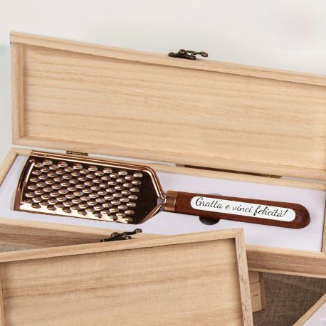 GRATTUGIA BRONZO CON SCRITTA "GRATTA E VINCI LA FELICITÀ"