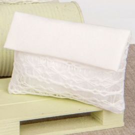 DELICATI SACCCHETTI PORTACONFETTI A BUSTINA CON PIZZO PER EVENTI SPECIALI