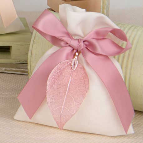 BOMBONIERA LINEA FOGLIA BAG SACCHETTINO BIANCO + 2 CIONDOLI ROSA ANTICO-REGALO INVITATI PER MATRIMONIO