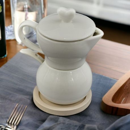 ZUCCHERIERA E LATTERIA IN CERAMICA BIANCA CON CUCCHIAINO E BASE IN LEGNO