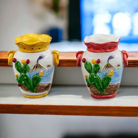 CONFETTATA ANFORA SEGNAPOSTO CACTUS E VULCANO CON SFONDO MARE