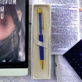 PENNA SFERA METALLO BLU CON DETTAGLI COLOR ORO E PERLINE BLU