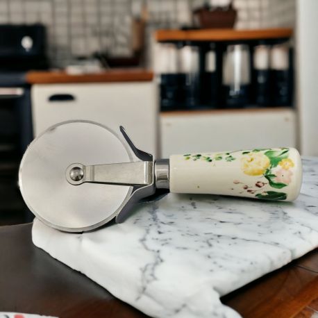 ORIGINALE TAGLIAPIZZA CON FIORI