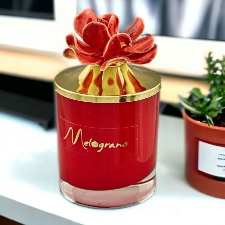 PORTACANDELA CON CANDELA PROFUMATA E FIORE CAPODIMONTE ROSSO PER LAUREA