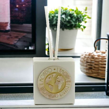 PROFUMATORE AMBIENTE GLOBO: L'AMORE È L'ESSENZA CHE MUOVE IL MONDO