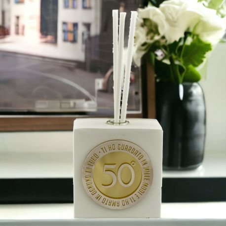 ELEGANTE DIFFUSORE ESSENZA CON NUMERO 50 E FRASE SULL0AMORE