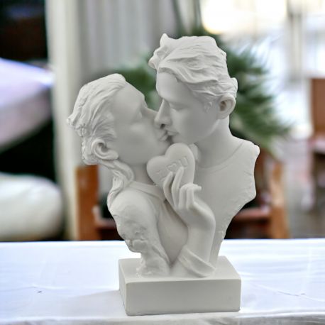 SCULTURA "TENERO BACIO" DI INNAMORATI: IDEALE COME BOMBONIERA MATRIMONIO