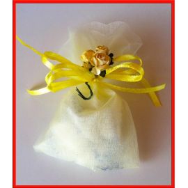 CONFETTATA "ROSA": FIORELLINI IN LEGNO, TULLE, CONFETTI E FIOCCHETTO CONFEZIONE