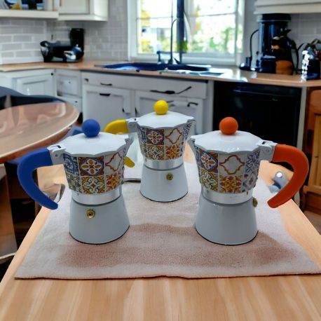 CAFFETTIERA CON DECORO MAIOLICHE ASSORTITI BOMBONIERE UTILI ED ECONOMICHE