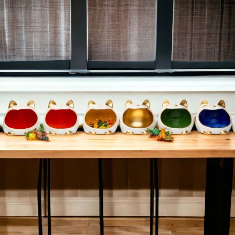 GATTOMATTO PORTATUTTO ASSORTITO IN 6 COLORI CON CONFEZIONE DI CARAMELLE AL MIELE