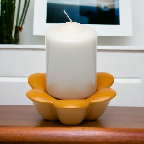 PORTACANDELA A FORMA DI FIORE COLOR OCRA, BOMBONIERE SOLIDALI EVENTO