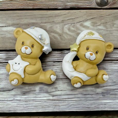 MAGNETE TENERO ORSETTO CON CAPPELLINO DA NOTTE - BOMBONIERA ORIGINALE PER ANNUNCIARE UNA NASCITA