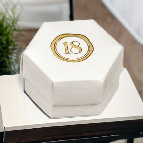 SCATOLINA ESAGONALE CON STAMPA A CALDO NUMERO 18, CONFETTATA ORIGINALE 18 ANNI