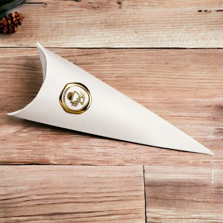 ESCLUSIVO CONO PORTACONFETTI: UN DETTAGLIO ELEGANTE PER LA TUA PRIMA COMUNIONE