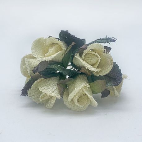 ROSELLINA PANNA IN TNT PER DECORAZIONI E BOMBONIERE FAIDATE