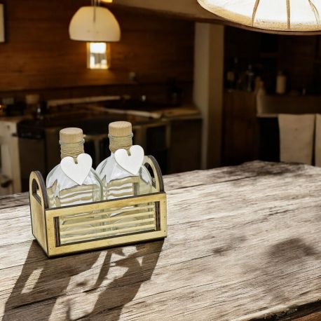 CESTINO IN LEGNO CON BOTTIGLIE IN VETRO E CUORICINO IDEA BOMBONIERA MATRIMONIO