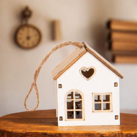 CASETTA IN LEGNO CON LUCE LED CON CUORE E FINISTRELLE