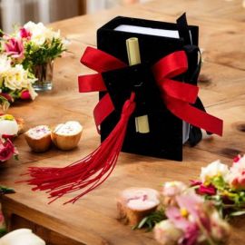 SCATOLINA PORTACONFETTI LAUREA FIOCCO ROSSO E PERGAMENA
