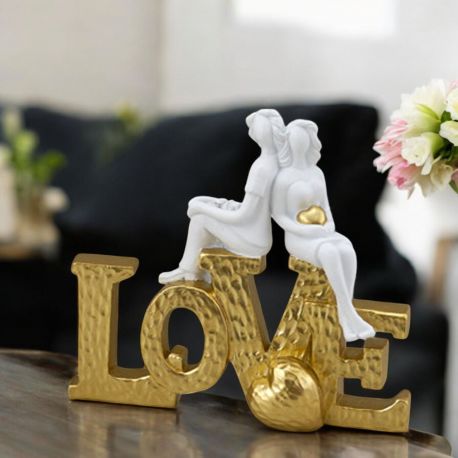 SCRITTA LOVE ORO CON COPPIA LEI+LEI CON CUORE IN MANO