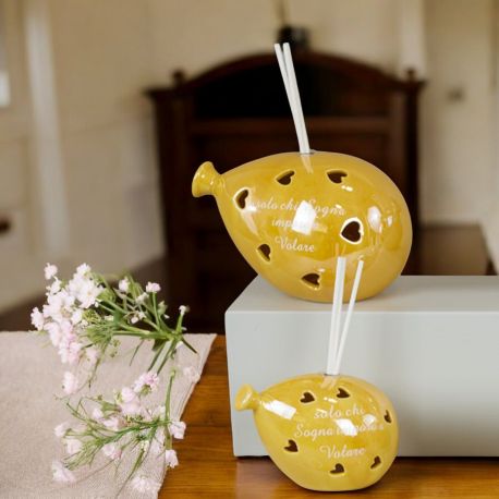 DIFFUSORE ESSENZA E LAMPADA LED A FORMA DI PALLONCINO GIALLO CON FRASE