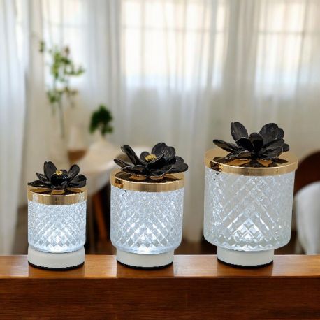 LAMPADA CON FIORE IN CAPODIMONTE NERO E ORO, EFFETTO DIAMANTE