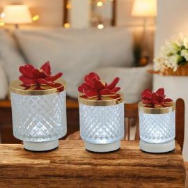 LAMPADA ELEGANTE CON FIORE ROSSO E DETTAGLI DORATI