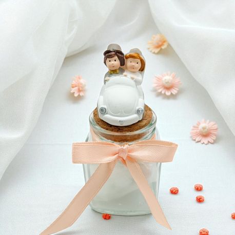 BARATTOLINO ERMETICO CON SPOSI ELEGANTI IN AUTO