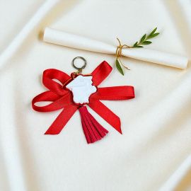 CIONDOLO LAUREA: FIOCCO NAPPINA ROSSA CON GESSETTO TOCCO CON PERGAMENTA