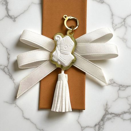 ELEGANTE CIONDOLO CON FIOCCO E GESSETTO CON SIMBOLI SACRI SANTA CRESIMA