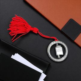 CIONDOLO TONDO LAUREA FACOLTÁ GIURISPRUDENZA CON NAPPINA ROSSA CONFETTATE ECONOMICHE