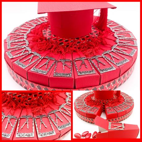 TORTA DI BOMBONIERE CON TOCCO E CIONDOLO COMPASSO LAUREA INGEGNERIA