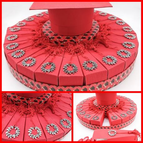 TORTA LAUREA CON TOCCO CENTRALE E CIONDOLO CORONA ALLORO E NAPPINA