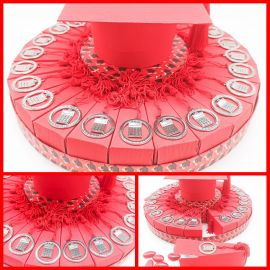 TORTA DI BOMBONIERE LAUREA CON CIONDOLO TONDO LAUREA ECONOMIA E CALCOLATRICE