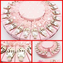 TORTA DI BOMBONIERE ROSA CON ORSETTI IN MONGOLFIERA NASCITA BIMBA