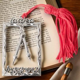 CIONDOLO IN ZAMA CORNICE CON COMPASSO BOMBONIERE LAUREA INGEGNERIA CON NAPPINA ROSSA