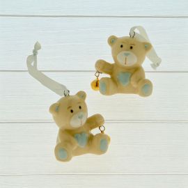 ORSETTI IN PORCELLANA CON NASTRINO E SONAGLIO OGGETTINI NASCITA MASCHIETTO