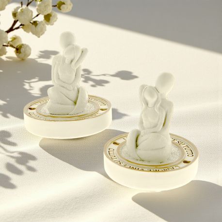 SPOSI STILIZZATI IN RESINA CON ALBERO DELLA VITA CON CUORI IDEE BOMBONIERE ROMANTICHE SPOSI